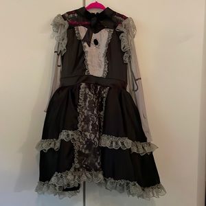 Girls Halloween Costume, Size Small (6-8)